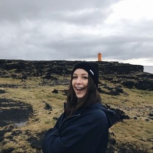 Meet your Posher, Jessica